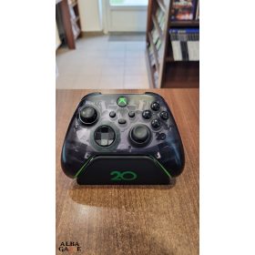   XBOX SERIES KONTOLLER (20TH ANNIVERSARY EDITION) + KONTROLLER TATÓ ÁLLVÁNY - HASZNÁLT