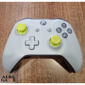   XBOX ONE KONTROLLER (SZÜRKE) ZÖLD ANALÓG KAROKKAL -  HASZNÁLT